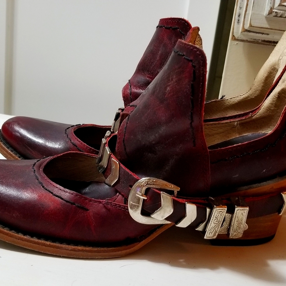 Freebird "Blade" Size 7